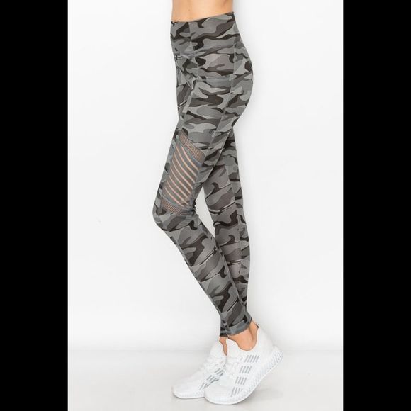 Mesh Detail Pocket Legging - Picture 2 of 5